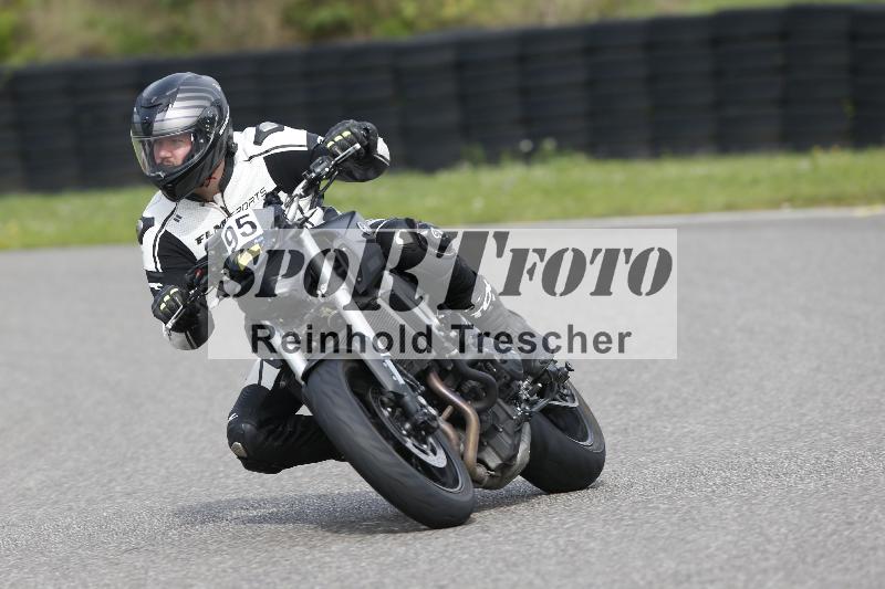 /53 16.09.2025 Track Day Domi Aegerter ADR/Gruppe gelb/95